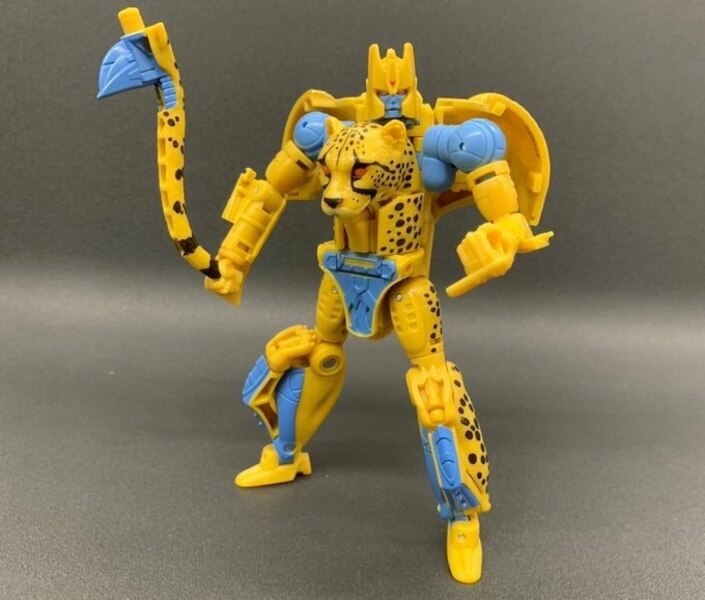 Takara Transformers Kingdom Official In Hand Images Optimus Primal, Cheetor, Rattrap  (5 of 8)